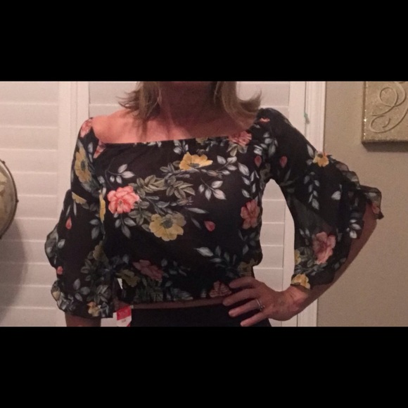 3/$25!!  Love Tree Floral off Shoulder Elastic Waist Crop Top - Picture 8 of 8